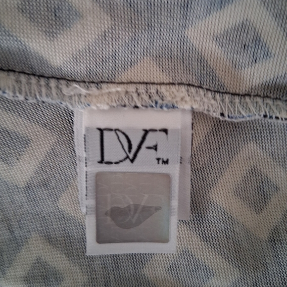 Diane Von Furstenberg Behati Wrap Two Piece Set Size 14 - Picture 10 of 11